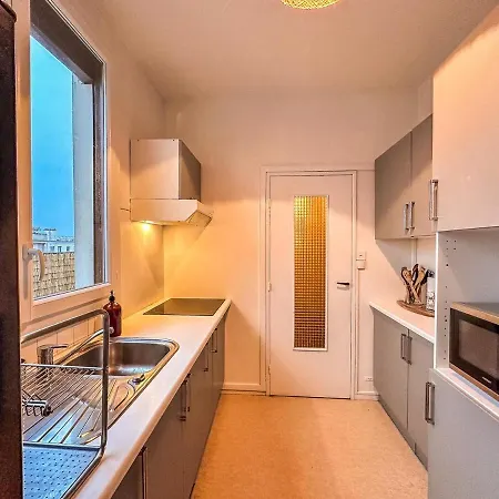 Parisian Nest - Panoramic Views - Free Parking * Parijs
