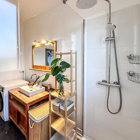 Parisian Nest - Panoramic Views - Free Parking Appartement