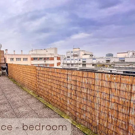 Daire Parisian Nest - Panoramic Views - Free Parking Paris